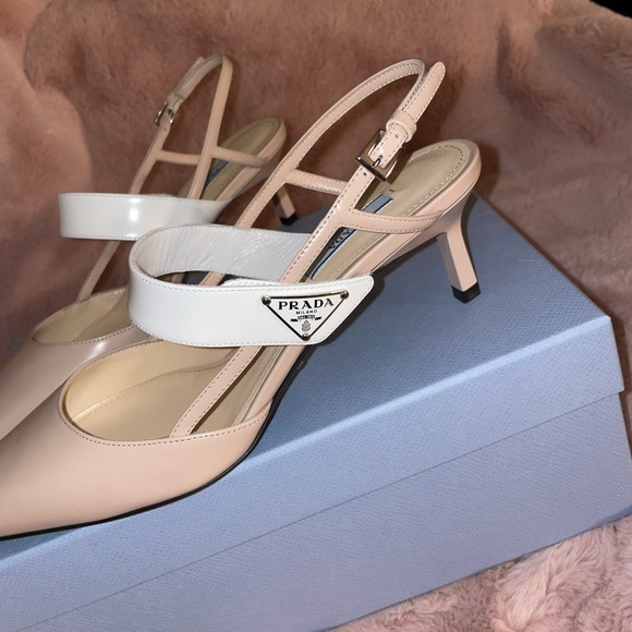 Brand new PRADA leather kitten heel sling back. Size 39(9) - Picture 5 of 5